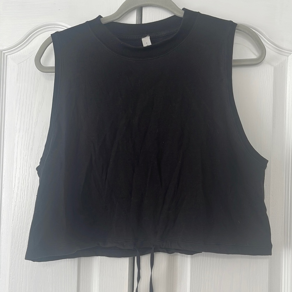 Lululemon cropped tank